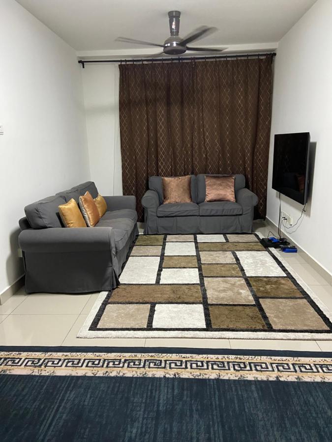 Presint 16 Apartment *
